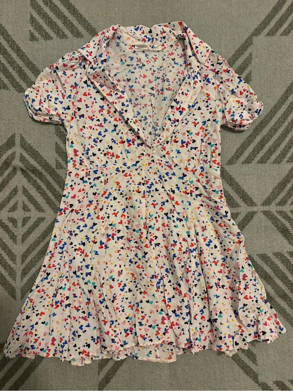 GAP White Dress with Multicolor Heart Print